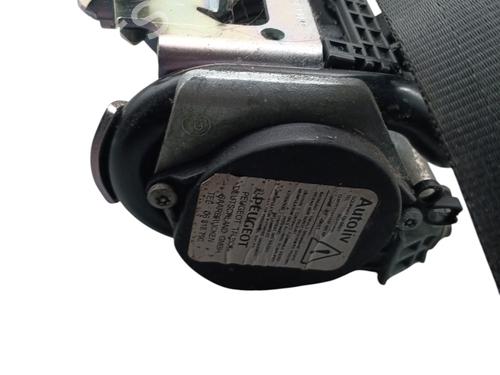 Front right seatbelt PEUGEOT 308 I (4A_, 4C_) 1.6 HDi | BP31218111I25