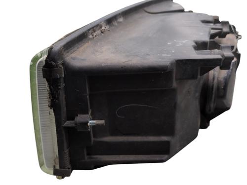 Used Right headlight IVECO DAILY III Van 35 S 11 V,35 C 11 V (106 hp) 32493208