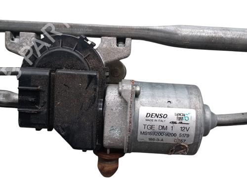 Used Front wiper motor LANCIA YPSILON (312_) 0.9 TwinAir (312.PXG11, 312.PXG1A, 312.YXG11, 312.YXG1A) (86 hp) 31761619