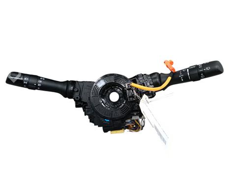Used Steering column stalk TOYOTA YARIS (_P13_) 1.5 Hybrid (NHP130_, NHP130) (101 hp) 29508364