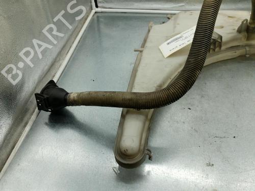 Used Windscreen washer tank BMW 1 (E87) 118 d (122 hp) 25104645