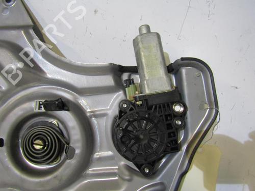 Front left window mechanism HYUNDAI TRAJET (FO) 2.0 CRDi | BP25111693C22 