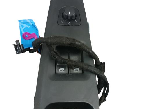 Left front window switch SEAT LEON (5F1) 1.2 TSI | BP31980702I27