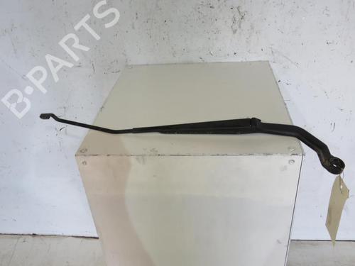 Used Front windshield wiper arm NISSAN ALMERA II Hatchback (N16) 1.5 (90 hp) 25096833