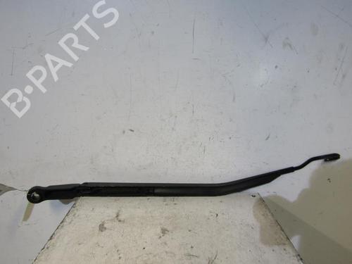 Front windshield wiper arm NISSAN PRIMERA Hatchback (P12) 2.2 Di | BP25064556C143 