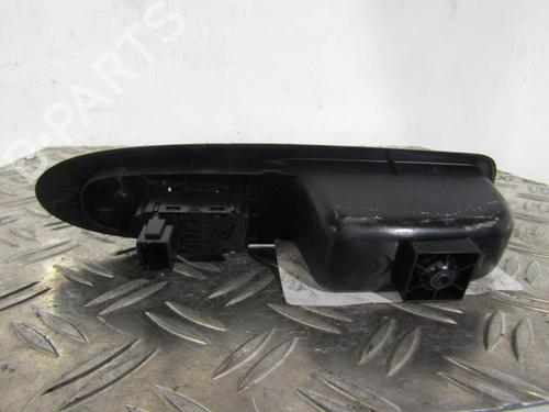 Used Left rear window switch Left rear window switch CITROËN C4 II (NC_) 1.6 HDi 115 (114 hp) 25095653 25095653