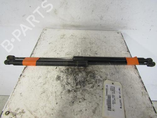 Used Tailgate lift support MERCEDES-BENZ B-CLASS Sports Tourer (W245) B 200 CDI (245.208) (140 hp) 25112067