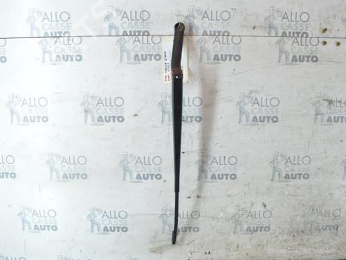 Used Front windshield wiper arm AUDI A6 C5 (4B2) [1997-2005]  25097425