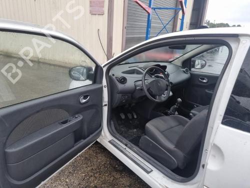 Left front indicator RENAULT TWINGO II (CN0_) 1.2 16V (CN04, CN0B) | BP28587220C32 - Image 7
