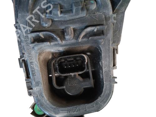 right-taillight-renault-clio-iv-bh_-2012-2013-2014-2015-2016-2017-2018-2019-2020-2021-26459106 main image