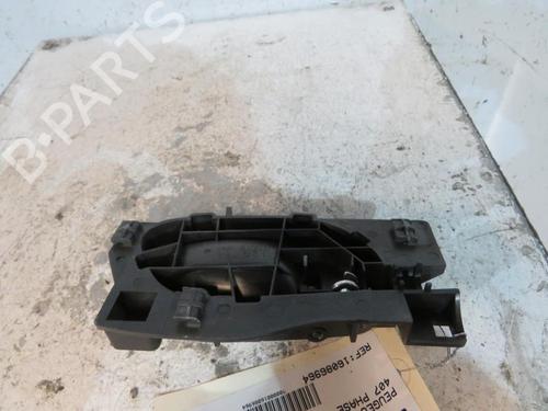 Used Front left interior door handle Front left interior door handle PEUGEOT 407 (6D_) 1.8 (6D6FZB) (116 hp) 25081214 25081214