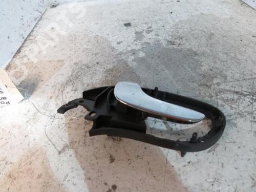 Used Rear left interior door handle Rear left interior door handle SEAT LEON (1M1) 1.9 TDI (110 hp) 10606178 10606178
