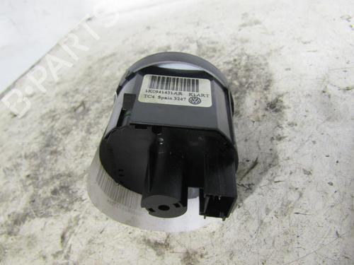 Used Switch Switch VW GOLF V (1K1) 1.9 TDI (90 hp) 28709079 28709079