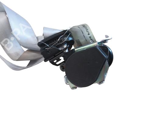 front-right-seatbelt-renault-megane-iii-hatchback-bz01_-b3_-2008-27481573 main image