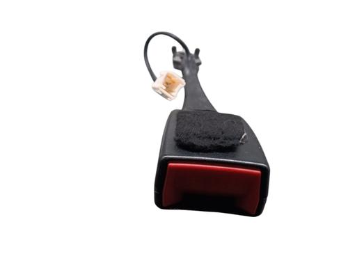 Seat buckle PEUGEOT 5008 (0U_, 0E_) 1.6 HDi | BP32420084I32 