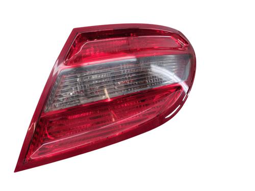 Used Right taillight MERCEDES-BENZ C-CLASS (W204) C 220 CDI (204.002) (170 hp) 28517016