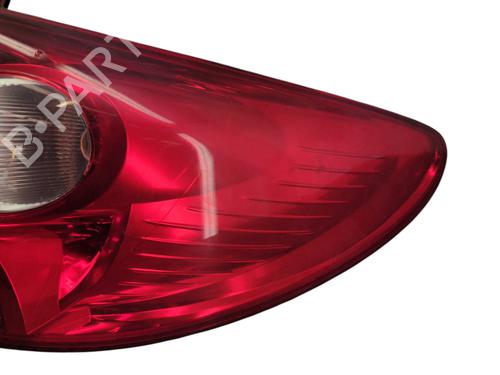 Right taillight PEUGEOT 206+ (2L_, 2M_) 1.4 HDi eco 70 | BP28046103C35 
