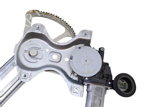 Used Front right window mechanism Front right window mechanism TOYOTA YARIS (_P13_) 1.3 (NSP130_, NSP130) (99 hp) 28521692 28521692