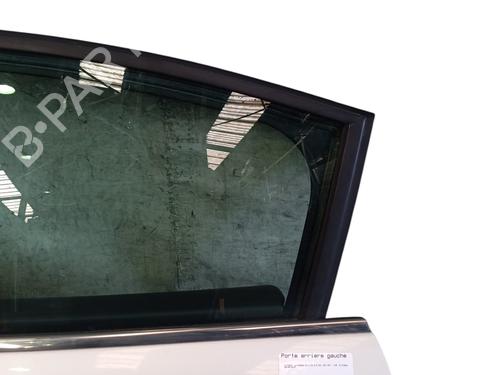 Used Left rear door Left rear door CITROËN C5 III (RD_) 2.0 HDi 140 (RDRHF8, RDRHFA, RDRHA8, RDRHAJ) (140 hp) 33534777 33534777