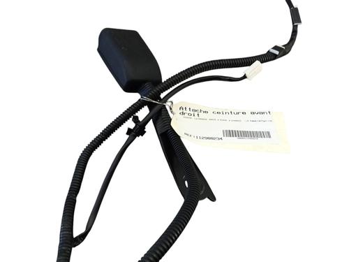Used Seat buckle TOYOTA YARIS (_P13_) 1.5 Hybrid (NHP130_, NHP130) (101 hp) 29429111