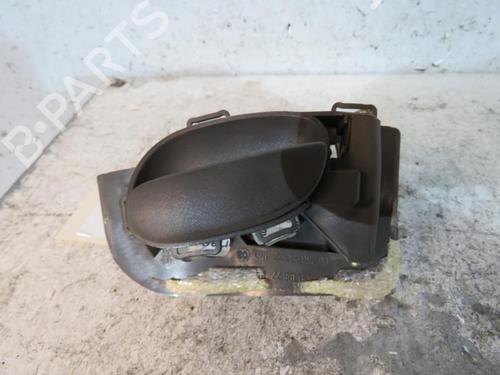 Used Front right interior door handle Front right interior door handle PEUGEOT 206 Hatchback (2A/C) 1.1 i (60 hp) 25092433 25092433