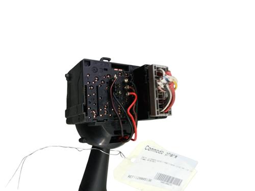 kombi-kontakt-stilkkontakt-dacia-duster-hs_-2010-2011-2012-2013-2014-2015-2016-2017-2018-32195976 main image