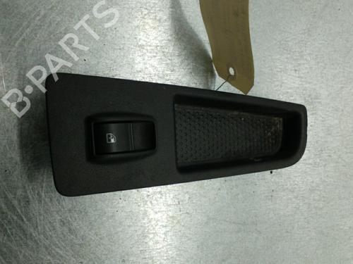 Used Right front window switch LANCIA DELTA III (844_) 1.6 D Multijet (844.AXC11, 844.AXC1A) (120 hp) 25089561