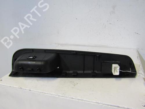 right-front-window-switch-kia-ceed-hatchback-ed-2006-2007-2008-2009-2010-2011-2012-25082998 main image