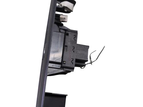 Used Left front window switch Left front window switch PEUGEOT 208 I (CA_, CC_) 1.0 VTi (68 hp) 30900582 30900582