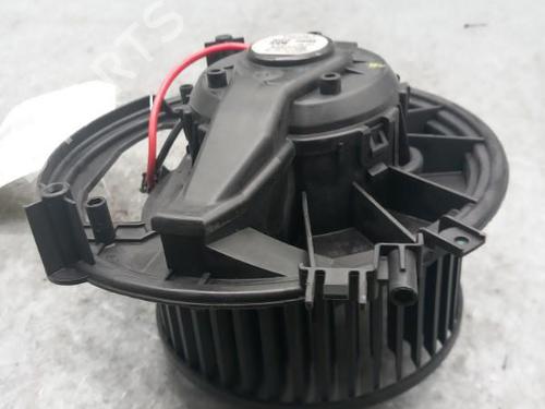 Used Heater blower motor VW GOLF SPORTSVAN VII (AM1, AN1) [2014-2020]  25060353