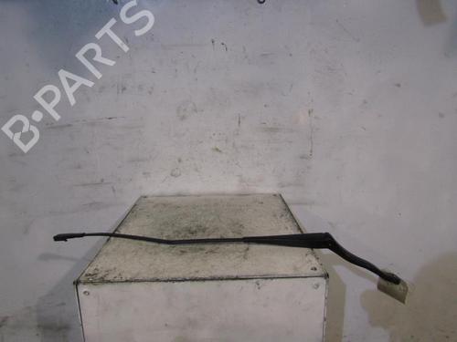 Used Front windshield wiper arm OPEL CORSA D (S07) 1.4 (L08, L68) (90 hp) 25090083