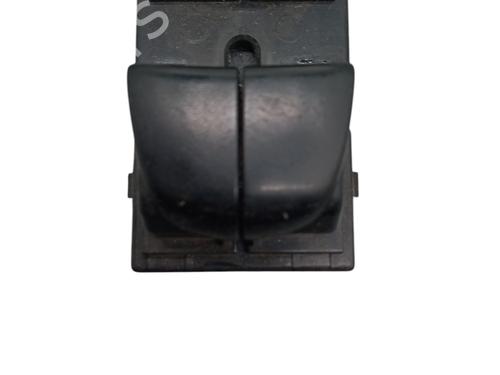 Used Left front window switch Left front window switch NISSAN JUKE (F15) 1.5 dCi (110 hp) 29940328 29940328