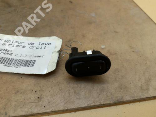 Used Right rear window switch Right rear window switch OPEL MERIVA A MPV (X03) 1.7 CDTI (E75) (100 hp) 10576532 10576532