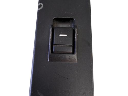 Right front window switch LAND ROVER RANGE ROVER SPORT I (L320) 2.7 D 4x4 | BP28046146I26 