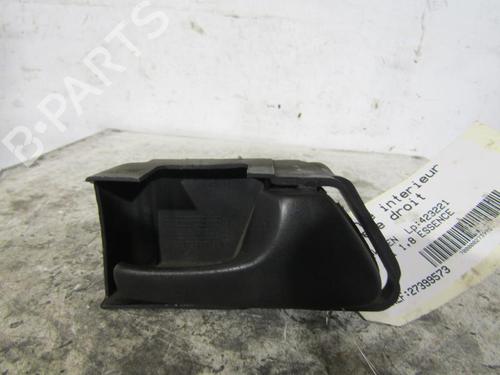Used Rear right interior door handle VW GOLF III (1H1) 1.8 (90 hp) 25070437