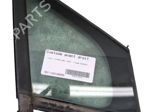 Vidro triangular frente direito Vidro triangular frente direito PEUGEOT 5008 (0U_, 0E_) 2.0 HDi 150 / BlueHDi 150 (150 hp) 32758366 32758366