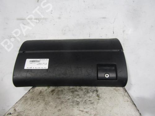 Used Glove box AUDI A4 B5 (8D2) 1.9 TDI (90 hp) 25105540
