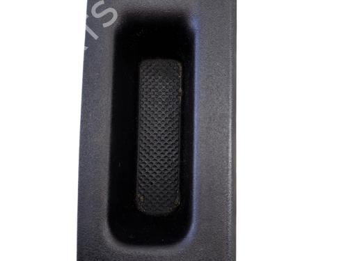 Used Left rear window switch TOYOTA YARIS (_P13_) 1.3 (NSP130_, NSP130) (99 hp) 28521687