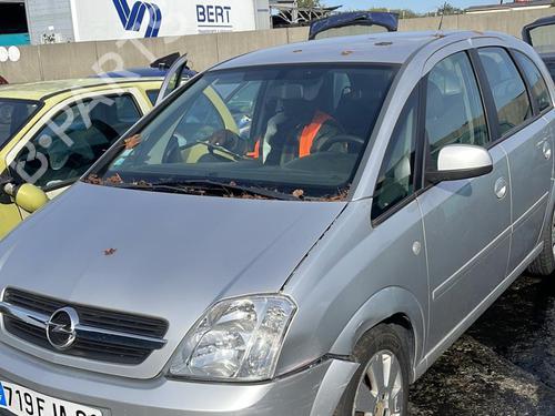 Rear fog light OPEL MERIVA A MPV (X03) 1.7 CDTI (E75) | BP25103493C37 