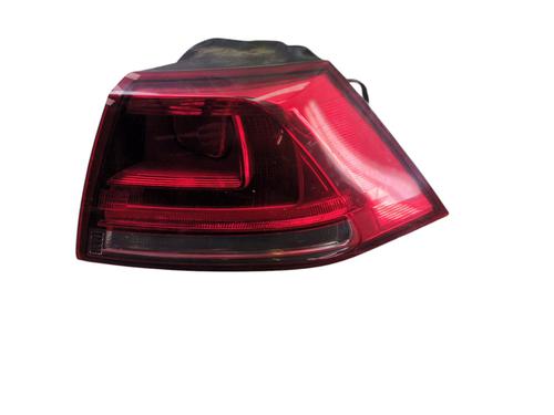 right-taillight-vw-golf-vii-5g1-bq1-be1-be2-2012-2013-2014-2015-2016-2017-2018-2019-2020-2021-32113610 main image