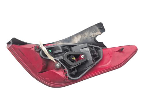 Używane Lampa tylna lewa PEUGEOT 308 I (4A_, 4C_) 1.6 HDi (109 hp) 30965041