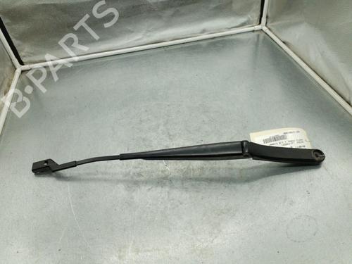Used Front windshield wiper arm SKODA RAPID (NH3, NK3, NK6) 1.6 TDI (105 hp) 25104410