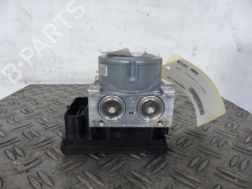 Used ABS pump RENAULT MEGANE IV Grandtour (K9A/M/N_) 1.2 TCe 130 (K9MR) (130 hp) 25107839