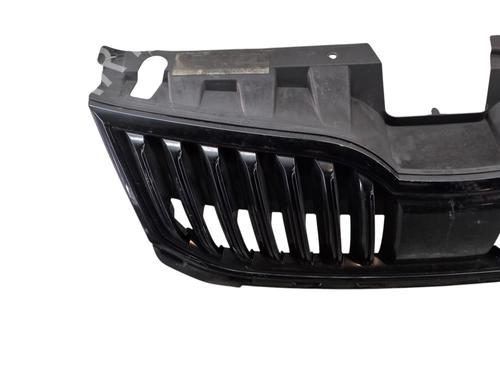 Used Grille SKODA OCTAVIA III (5E3, NL3, NR3) 1.5 TSI (150 hp) 30132545