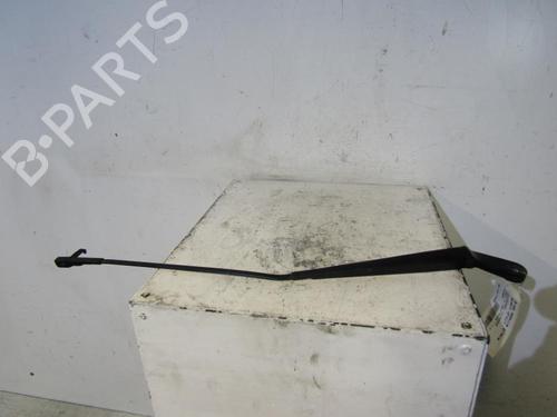 Used Front windshield wiper arm VW POLO (9N_, 9A_) 1.4 TDI (75 hp) 25083257