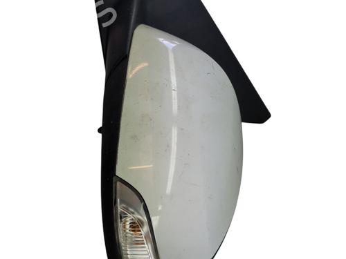 Left mirror RENAULT MEGANE III Grandtour (KZ0/1) 1.5 dCi (KZ09, KZ0D, KZ1G, KZ29, KZ14, KZ1W, KZ10, KZ1F,... | BP27629143C26