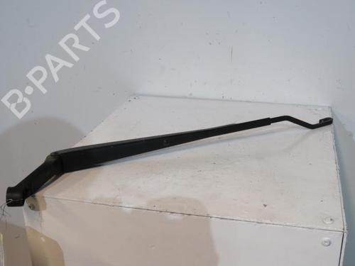 Used Front windshield wiper arm TOYOTA COROLLA (_E12_) 2.0 D-4D (CDE120R, CDE120L_) (116 hp) 25095194