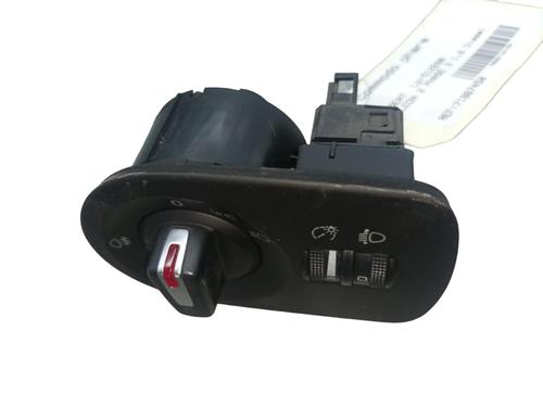 Used Headlight switch SEAT LEON (1P1) [2005-2013]  25076278