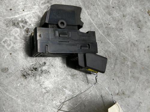 Used Right front window switch Right front window switch SUZUKI SWIFT III (MZ, EZ) 1.3 DDiS (RS413D) (69 hp) 25077273 25077273