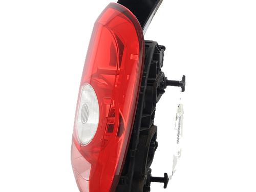 right-taillight-dacia-duster-hs_-2010-2011-2012-2013-2014-2015-2016-2017-2018-40173316 main image
